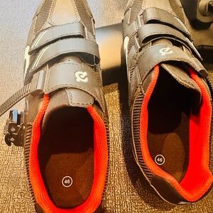 Men’s Peloton Shoes size 46-Black